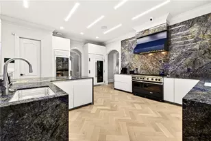 2015 Shaudi Ln, Atlanta, GA 30345 - Photo 3