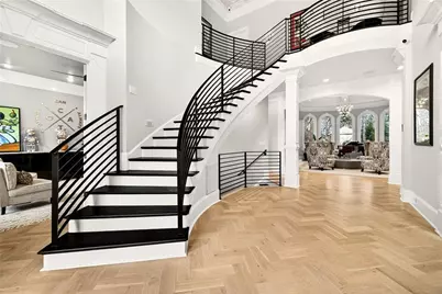 2015 Shaudi Lane, Atlanta, GA 30345 - Photo 13