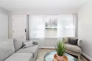 326 Camfield Ct SW, Atlanta, GA 30310 - Photo 3