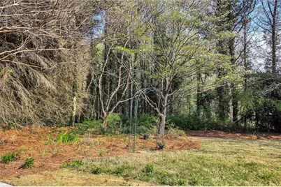 2652 Fontainebleau Drive, Dunwoody, GA 30360 - Photo 41