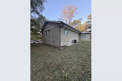 657 Utoy Court, Jonesboro, GA 30238 - Photo 11