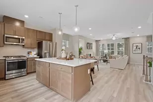 2724 Dreycott Ln, Lawrenceville, GA 30043 - Photo 9