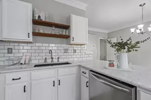 5990 Eagle Tiff Ln, Sugar Hill, GA 30518 - Photo 7