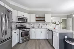 5990 Eagle Tiff Ln, Sugar Hill, GA 30518 - Photo 5