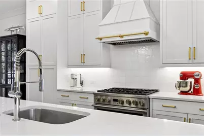 1072 Green Street, Roswell, GA 30075 - Photo 9