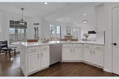 6085 Grand View Way, Suwanee, GA 30024 - Photo 3