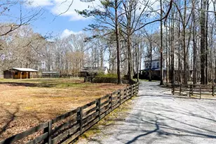 1174 Bear Creek Rd, Moreland, GA 30259 - Photo 3