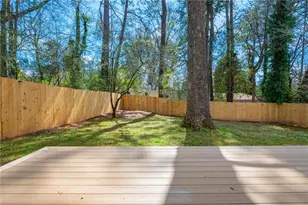 2744 Marco Dr NW, Atlanta, GA 30318 - Photo 15