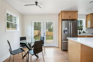 2744 Marco Dr NW, Atlanta, GA 30318 - Photo 7