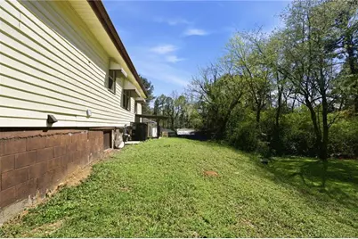 1650 Bridgeport Drive NW, Atlanta, GA 30318 - Photo 29