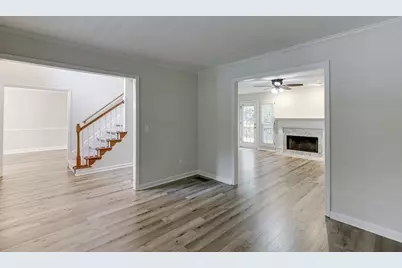 6655 Lake Run Drive, Flowery Branch, GA 30542 - Photo 3