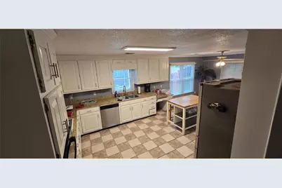 2127 Amherst Trail SE, Conyers, GA 30094 - Photo 11