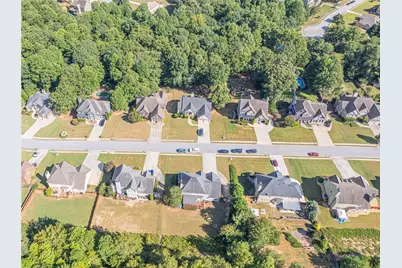 619 Richmond Place, Loganville, GA 30052 - Photo 35