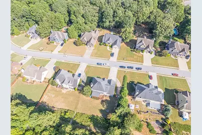 619 Richmond Place, Loganville, GA 30052 - Photo 33