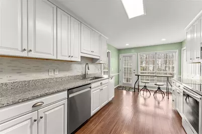 7235 Walnut Mill Landing, Cumming, GA 30040 - Photo 9