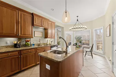 318 Waterford Circle, Cornelia, GA 30531 - Photo 5