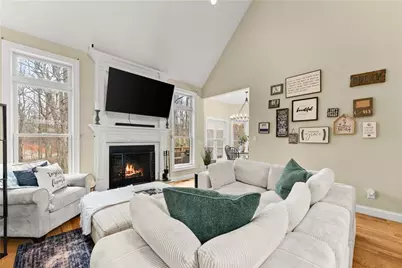 318 Waterford Circle, Cornelia, GA 30531 - Photo 11