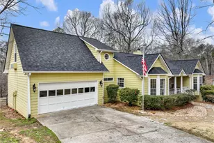 6650 Lake Run Dr, Flowery Branch, GA 30542 - Photo 49