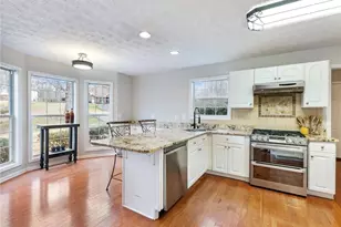 6650 Lake Run Dr, Flowery Branch, GA 30542 - Photo 19