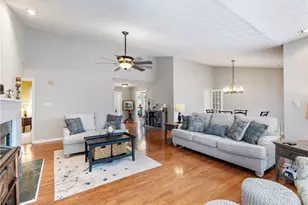 6650 Lake Run Dr, Flowery Branch, GA 30542 - Photo 3