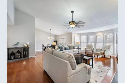 6650 Lake Run Drive, Flowery Branch, GA 30542 - Photo 11