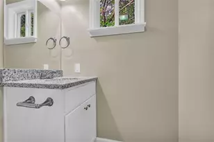 266 Randall St, Lavonia, GA 30553 - Photo 27