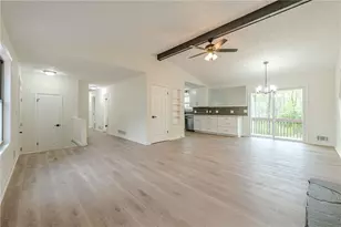 221 Little Brook Ln, Woodstock, GA 30188 - Photo 7