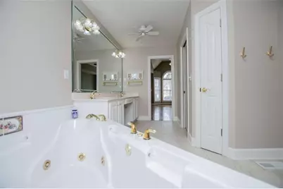 128 Manor Way, Carrollton, GA 30117 - Photo 35