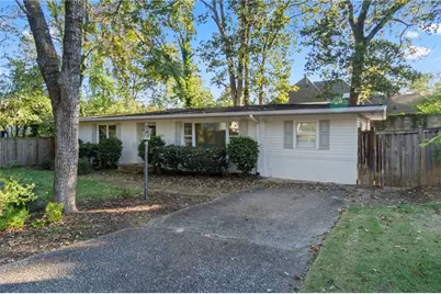 1340 Cumberland Drive, Gainesville, GA 30501 - Photo 1