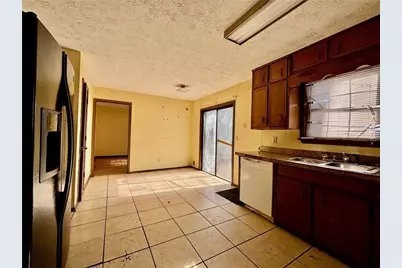 5615 Pennybrook Court, Stone Mountain, GA 30087 - Photo 7