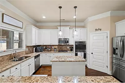 2011 Wentworth Drive, Locust Grove, GA 30248 - Photo 3