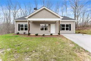 96 Hawks Ridge Ct, Cleveland, GA 30528 - Photo 1
