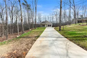 97 Hawks Ridge Ct, Cleveland, GA 30528 - Photo 29