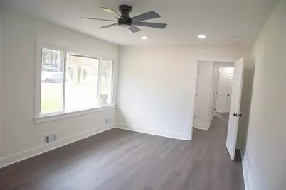 3985 Lindsey Drive, Decatur, GA 30035 - Photo 7