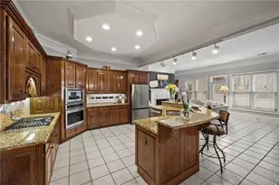 3610 Mansions Pkwy, Berkeley Lake, GA 30096 - Photo 13