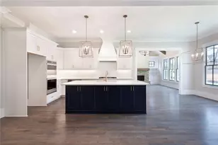 816 Highvale Dr, Marietta, GA 30064 - Photo 5