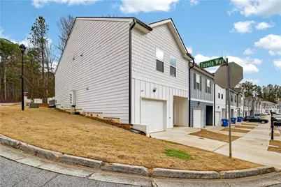 4918 Lower Elm, Atlanta, GA 30349 - Photo 3