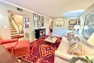 28 Old Ivy Square NE, Atlanta, GA 30342 - Photo 5