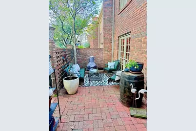 28 Old Ivy Square NE, Atlanta, GA 30342 - Photo 17