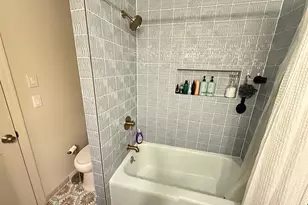 28 Old Ivy Square NE, Atlanta, GA 30342 - Photo 13