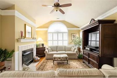 1882 Kolb Farm Circle SW, Marietta, GA 30008 - Photo 3