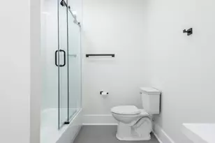 4056 Ashford Dunwoody Rd NE, Brookhaven, GA 30319 - Photo 45