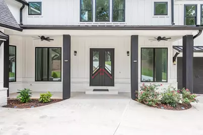 4056 Ashford Dunwoody Road NE, Brookhaven, GA 30319 - Photo 3