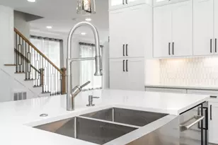 4056 Ashford Dunwoody Rd NE, Brookhaven, GA 30319 - Photo 23