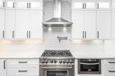 4056 Ashford Dunwoody Road NE, Brookhaven, GA 30319 - Photo 21