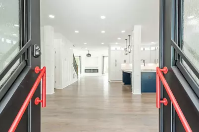 4056 Ashford Dunwoody Road NE, Brookhaven, GA 30319 - Photo 7