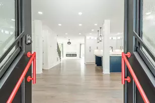 4056 Ashford Dunwoody Rd NE, Brookhaven, GA 30319 - Photo 7