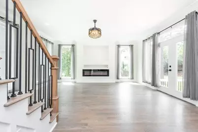 4056 Ashford Dunwoody Road NE, Brookhaven, GA 30319 - Photo 37