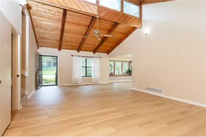 2261 Ravenwood Trail, Marietta, GA 30066 - Photo 9