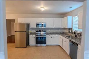 11037 Southwood Dr, Hampton, GA 30228 - Photo 7